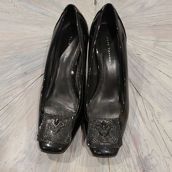 Elie Tahari blk patent leather pumps - Picture 7 of 12